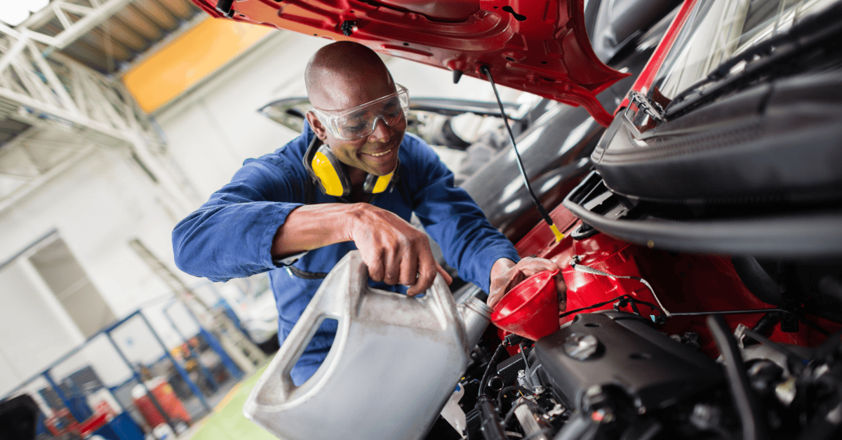 top-5-mistakes-technicians-make-when-changing-truck-engine-oil